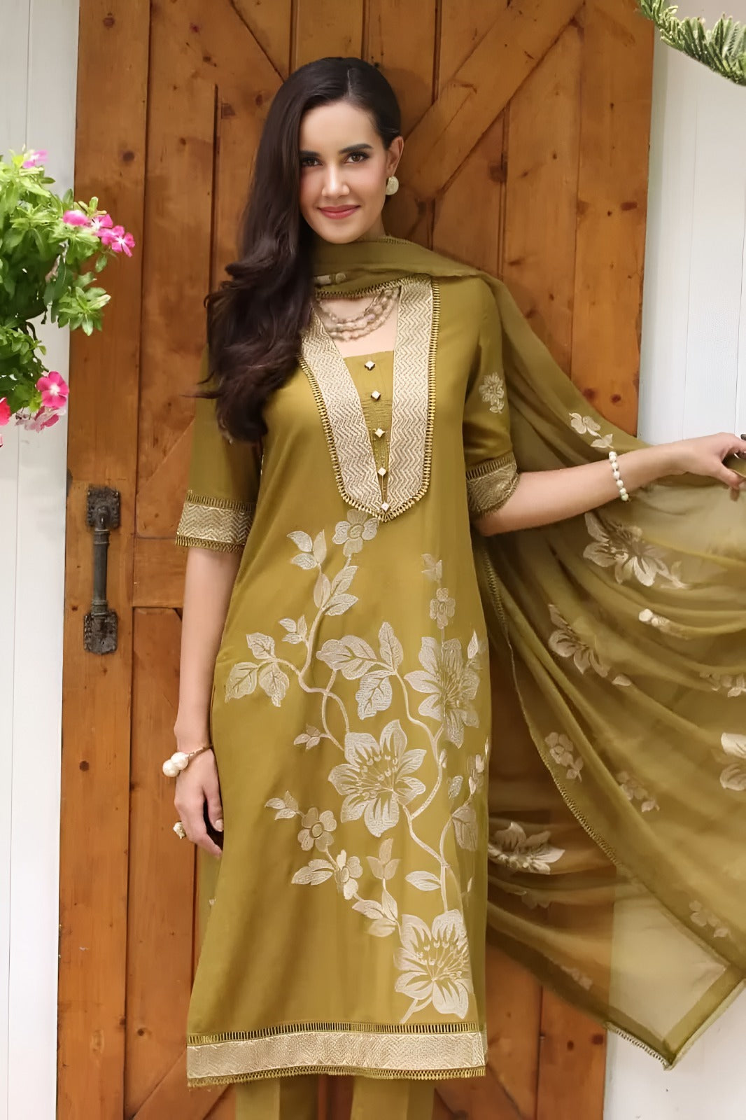 Zara Jahan- Lawn D-1095