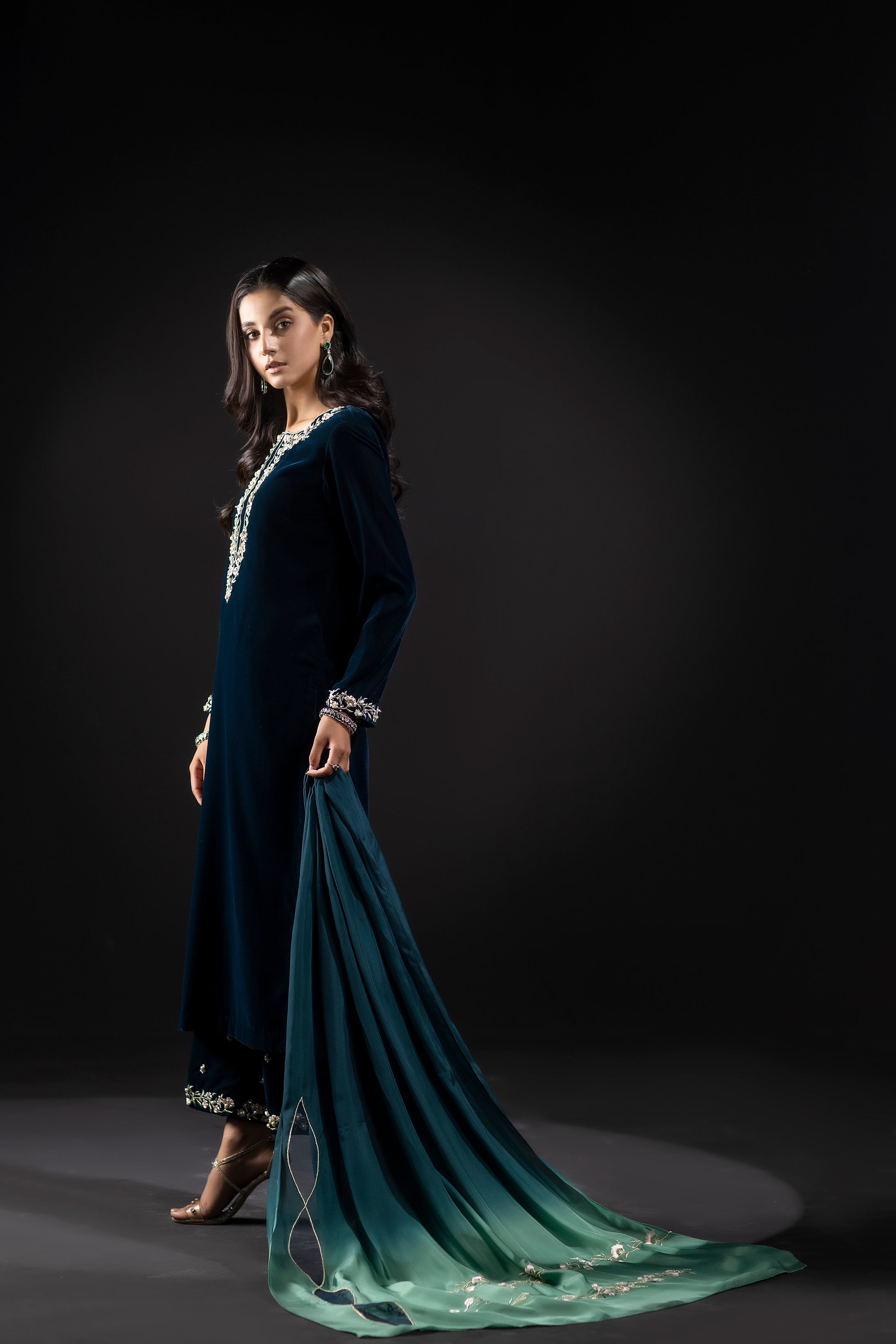 ZARA JAHAN 7002 Embroidered Velvet Dress with Karandi Shawl