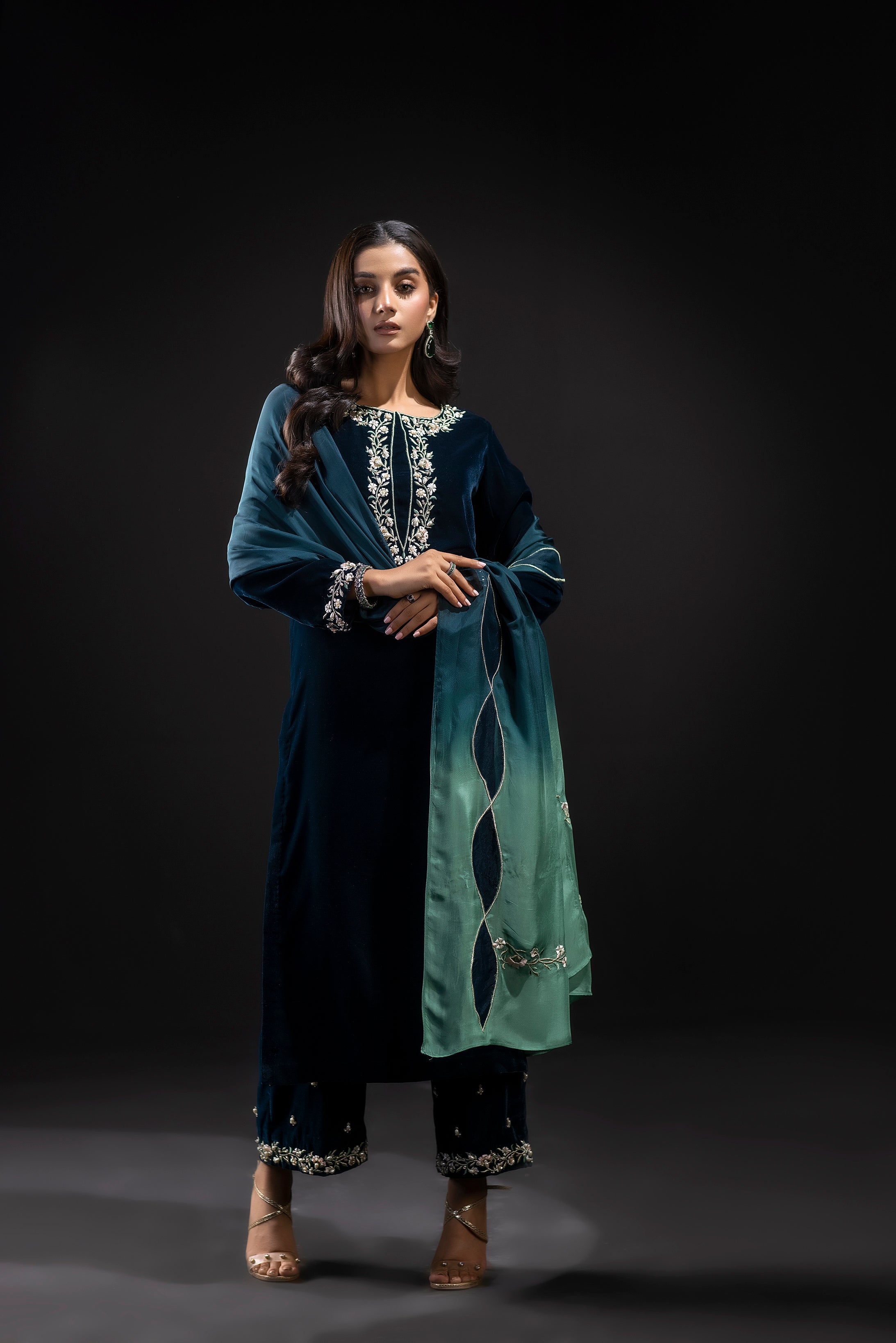 ZARA JAHAN 7002 Embroidered Velvet Dress with Karandi Shawl