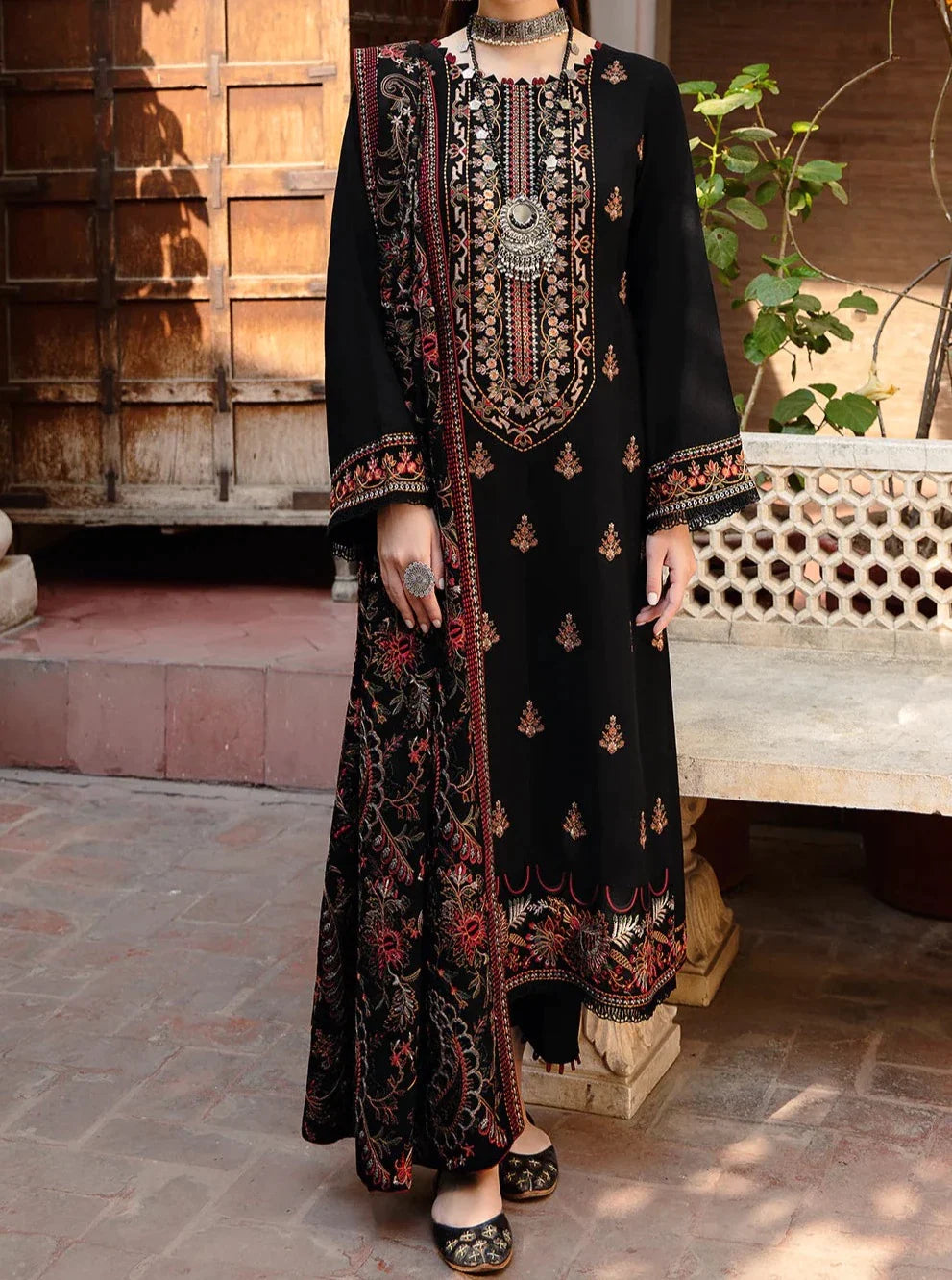 Dhanak 3-Piece Embroidered Dress D-GD T10