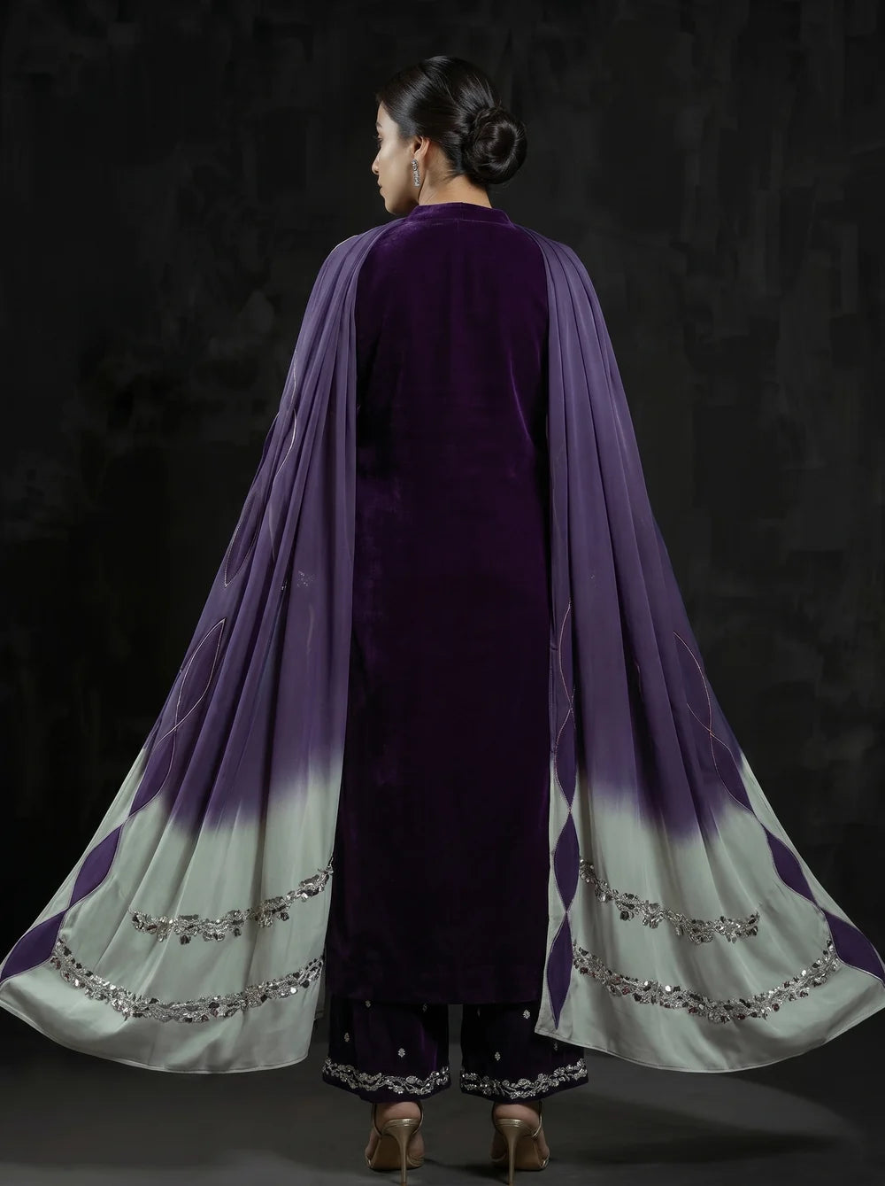 ZARA JAHAN 7002 purple Embroidered Velvet Dress with Karandi Shawl