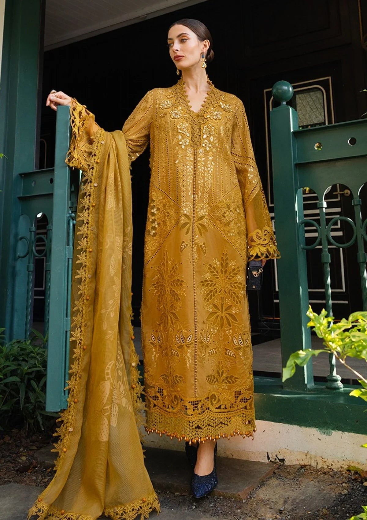 Zara Jahan- Lawn Dress D-1121