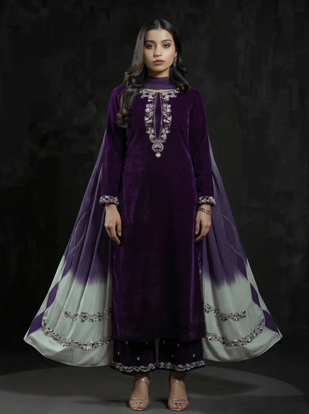 ZARA JAHAN 7002 purple Embroidered Velvet Dress with Karandi Shawl
