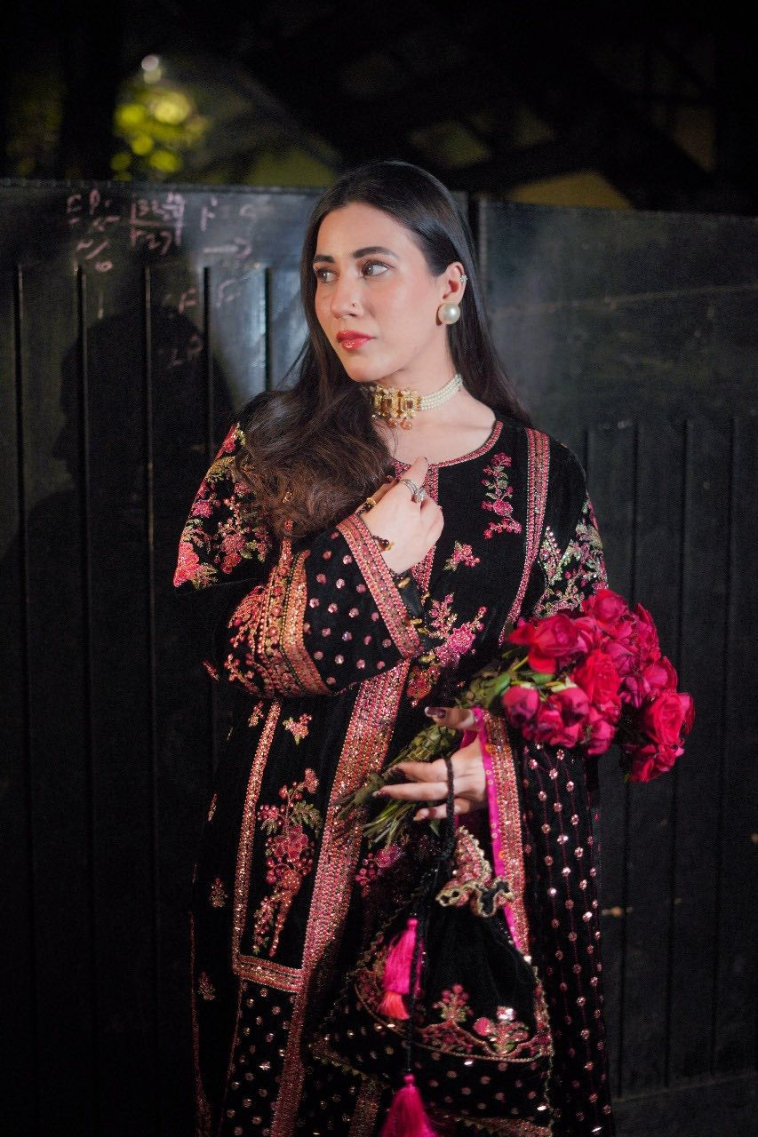 ZARA JAHAN 7007 - Embroidered Velvet Dress with Embroidered Dupatta