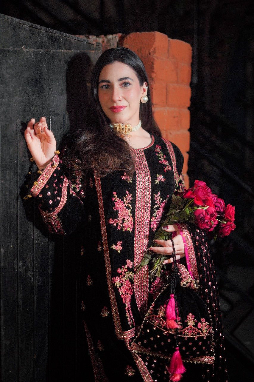 ZARA JAHAN 7007 - Embroidered Velvet Dress with Embroidered Dupatta