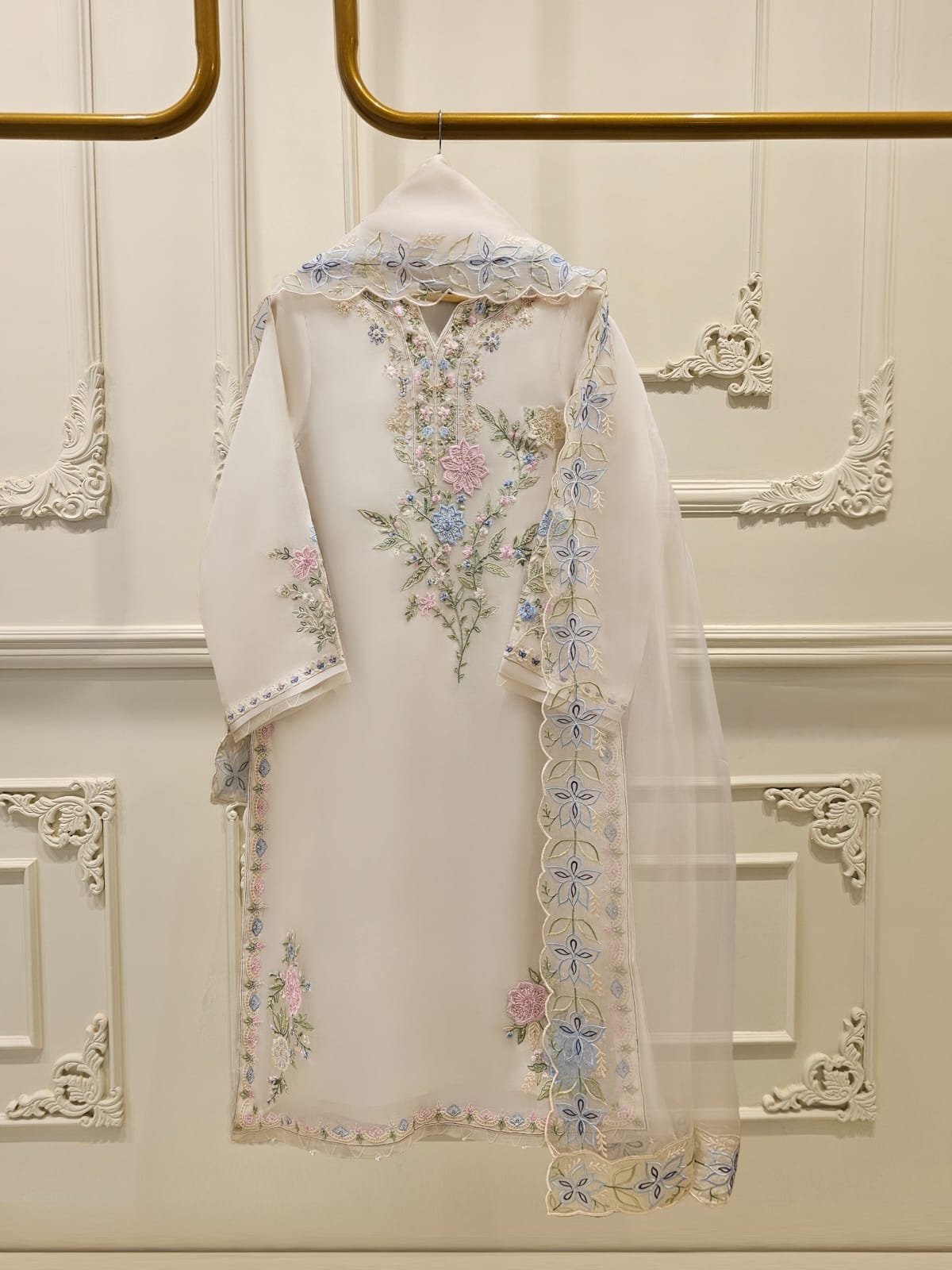 Zara Jahan- Organza Dress K-1018