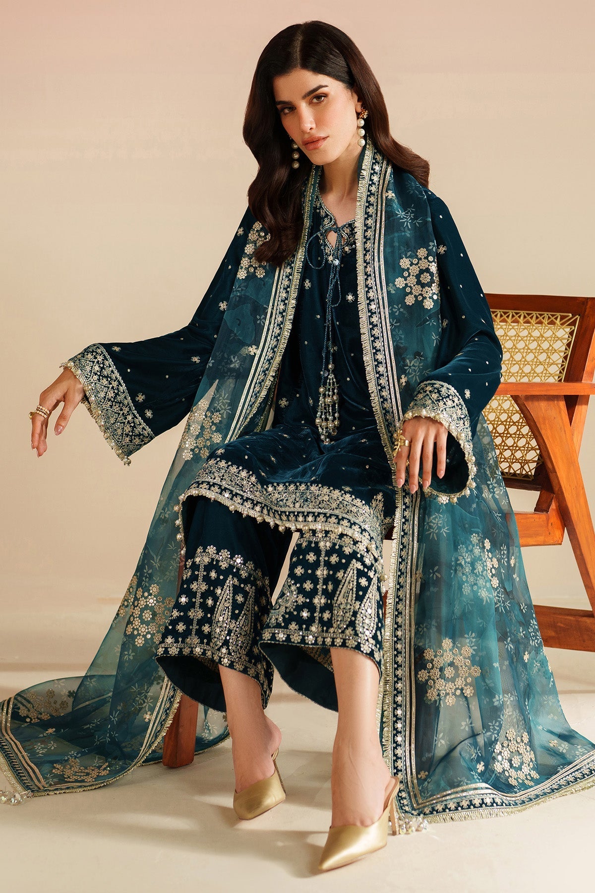 ZARA JAHAN 7009 - JZ Embroidered Velvet 3-Piece Dress