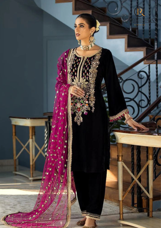 ZARA JAHAN 964-3PCs Velvet Dress With Embroidered Organza Dupatta Zara Jahan ZARA JAHAN 964-3PCs Velvet Dress With Embroidered Organza Dupatta Zara Jahan