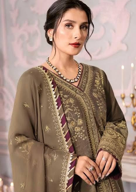 ZARA JAHAN 1017 3PC Velvet Embroidered Dress