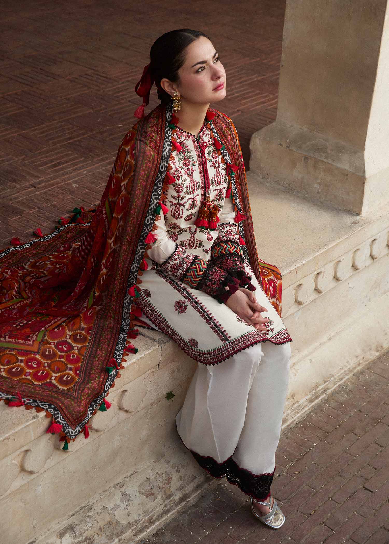 HUSSAIN REHAR - 3 Piece Embroidered Lawn D- 600