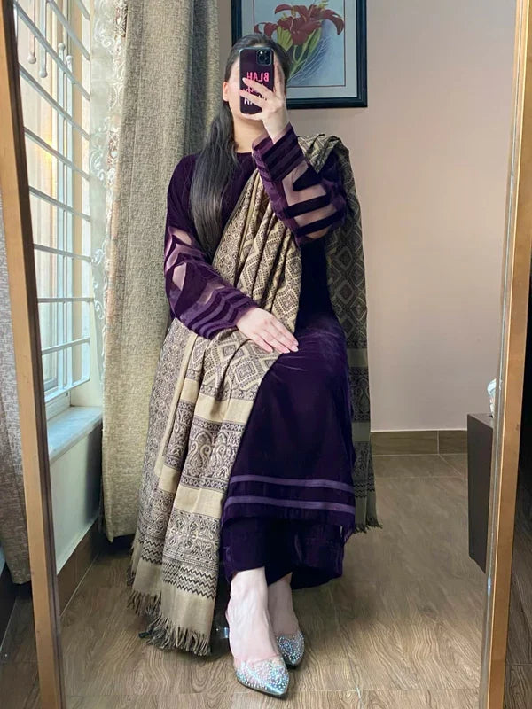 ZARA JAHAN  D-801- Winter Velvet Dress with Printed Dhanak Shawl