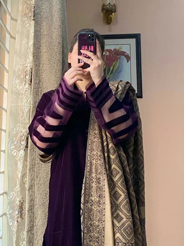 ZARA JAHAN  D-801- Winter Velvet Dress with Printed Dhanak Shawl