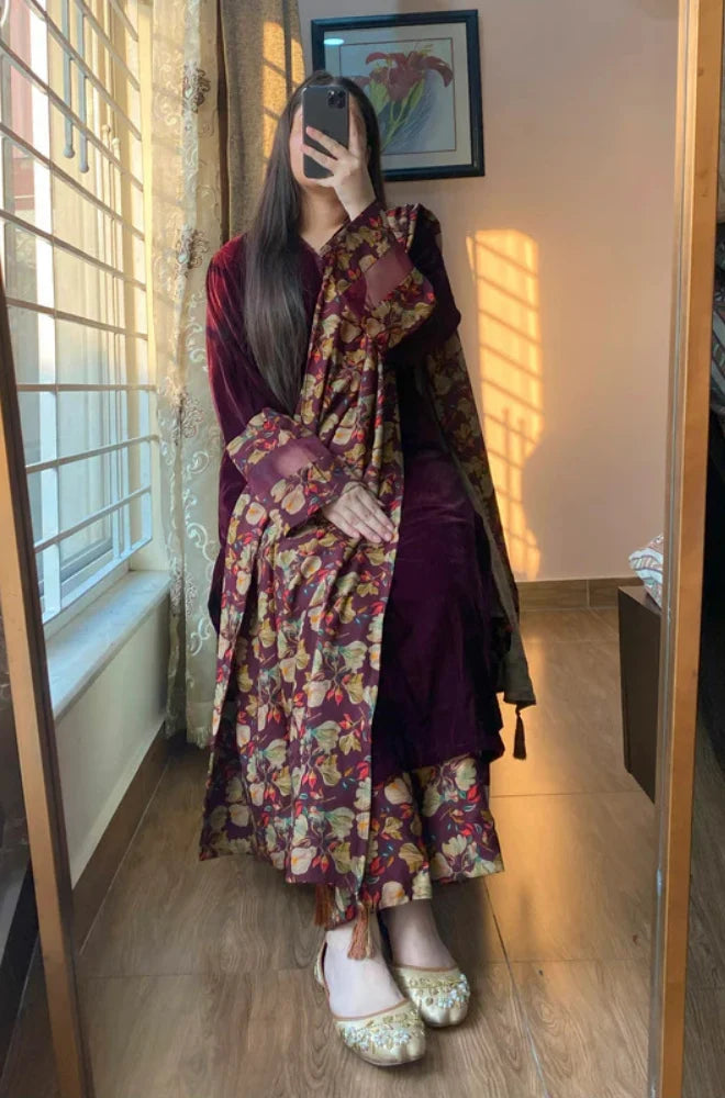 ZARA JAHAN  D-803- Winter Velvet Dress with Printed Dhanak Shawl