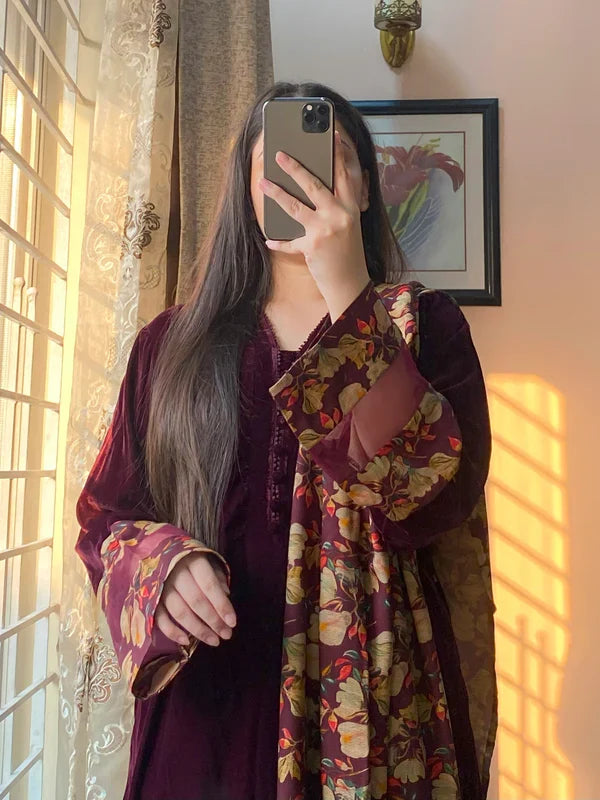 ZARA JAHAN  D-803- Winter Velvet Dress with Printed Dhanak Shawl