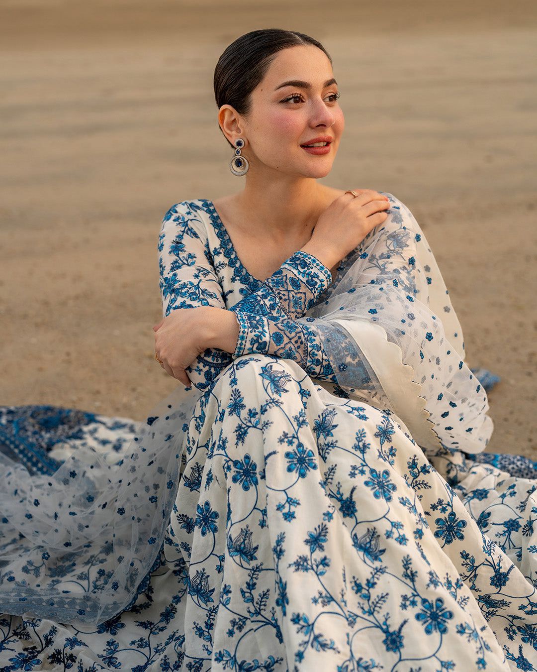 Zara Jahan- Lawn Frock Style D-1077