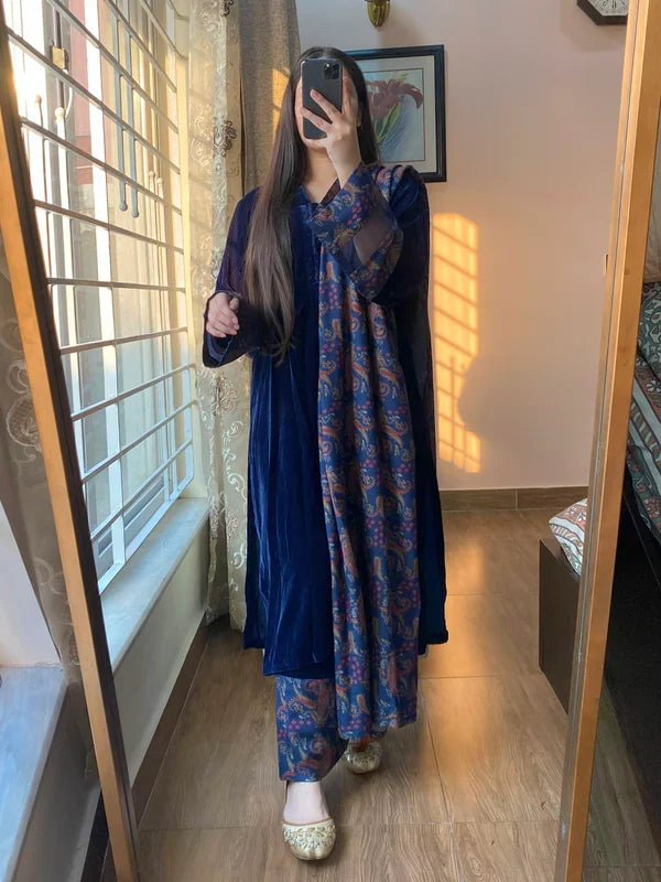 ZARA JAHAN  D-804- Winter Velvet Dress with Printed Dhanak Shawl